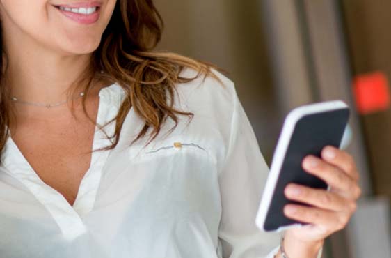 women_and_phone_t.jpg